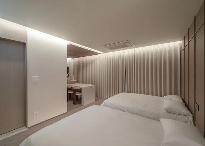 Estir Sinsa Auberge de jeunesse *
